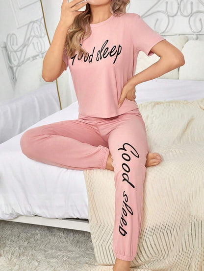 2pcs Women's Homewear Set - Letter print T-shirt and pants.