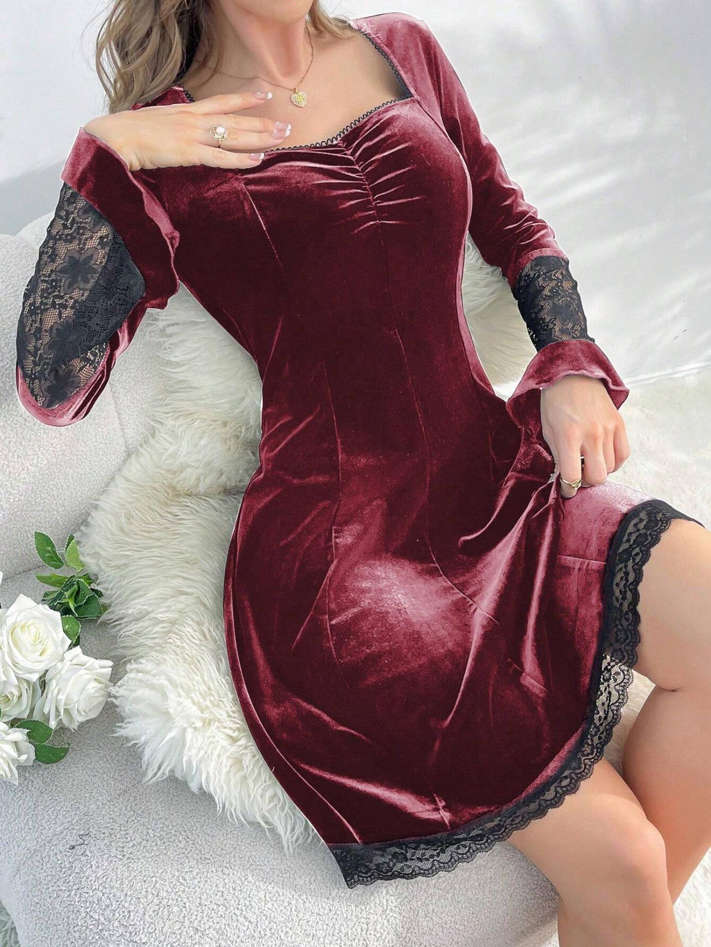 Ladies Velvet Sleepwear Dress With Lace Splicing