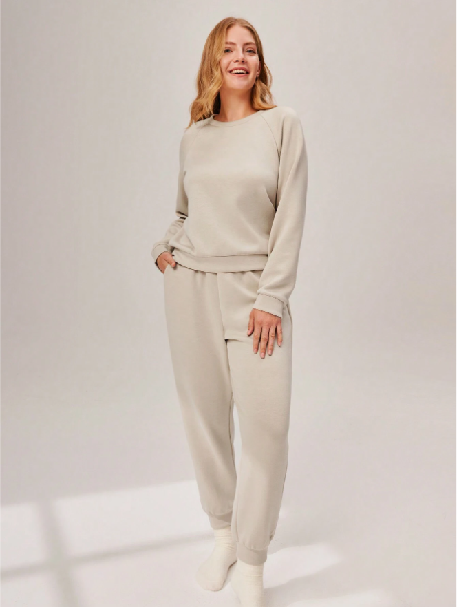 Women Sweatshirt & Jogger Pants Loungewear Set